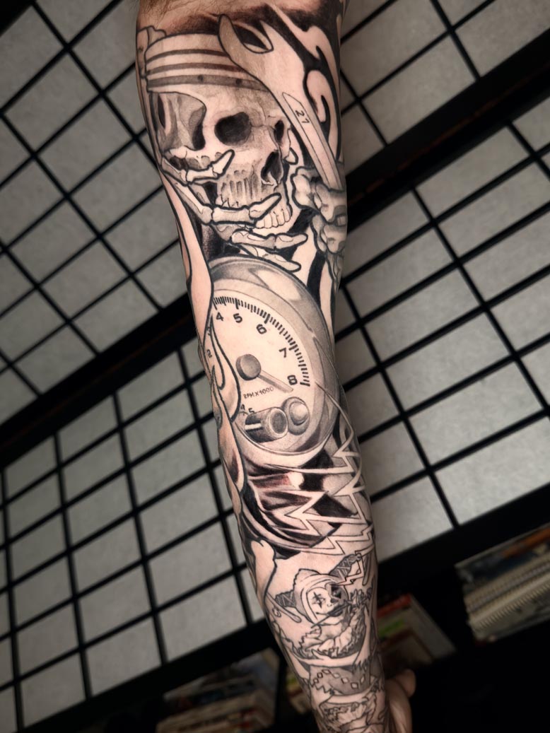 Dali style black arm sleeve